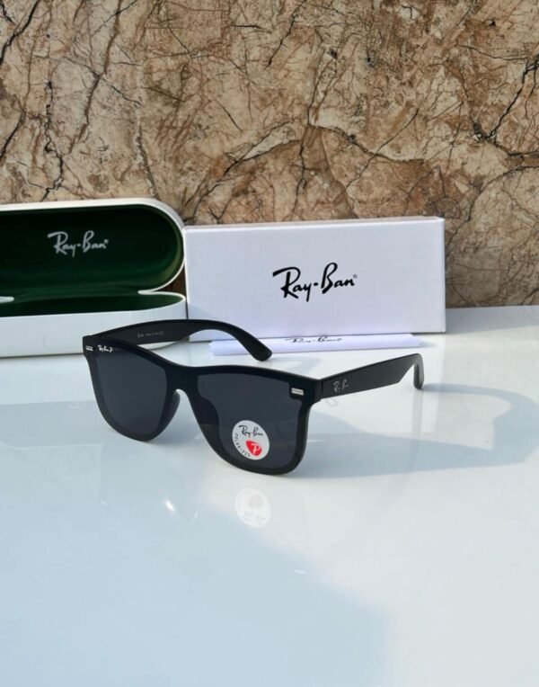 Stunning Sunglasses Stylish for All - Image 3
